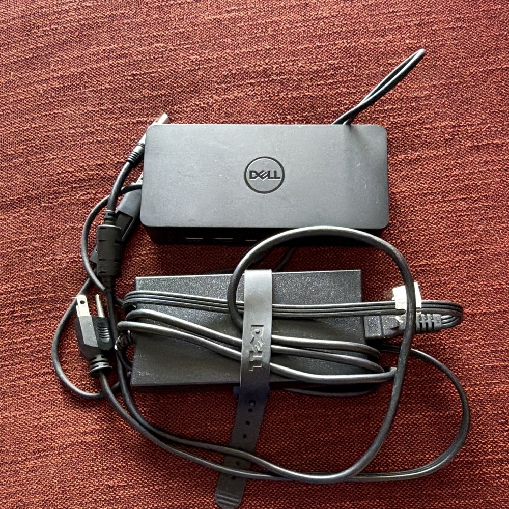 Dell WD15 K17A USB-C Docking Station with 130W AC Power Adapter Black